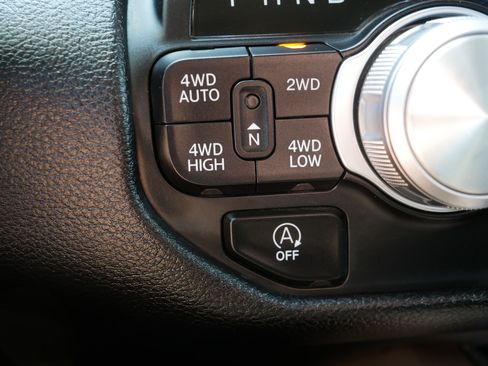 Used 2022 RAM 1500 Laramie AWD/4WD image 34