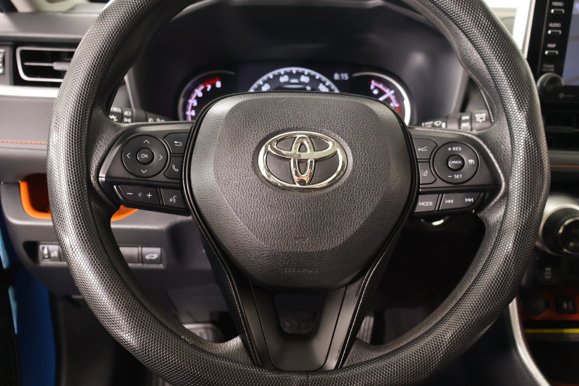 Used 2019 Toyota RAV4 Adventure w/ Advanced Technology Package AWD/4WD image 3