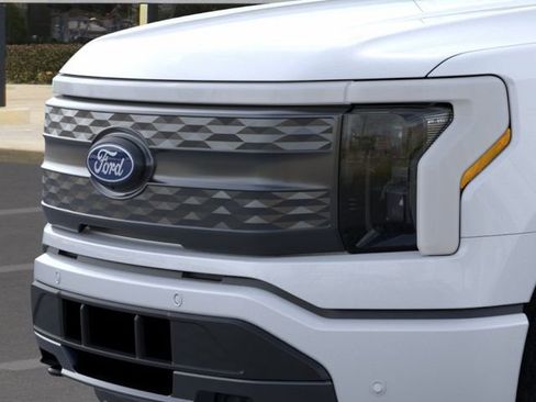 New 2025 Ford F150 Lightning Lariat AWD/4WD image 17