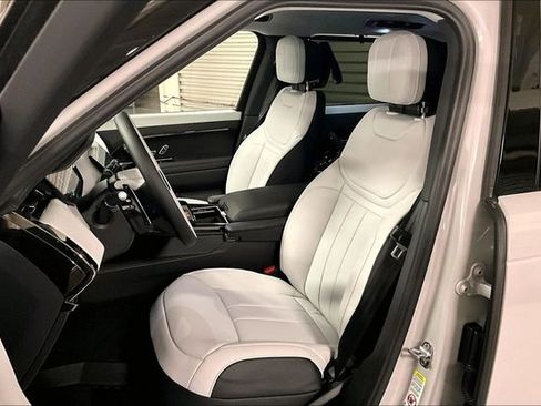 New 2026 Land Rover Range Rover Sport Dynamic SE image 8