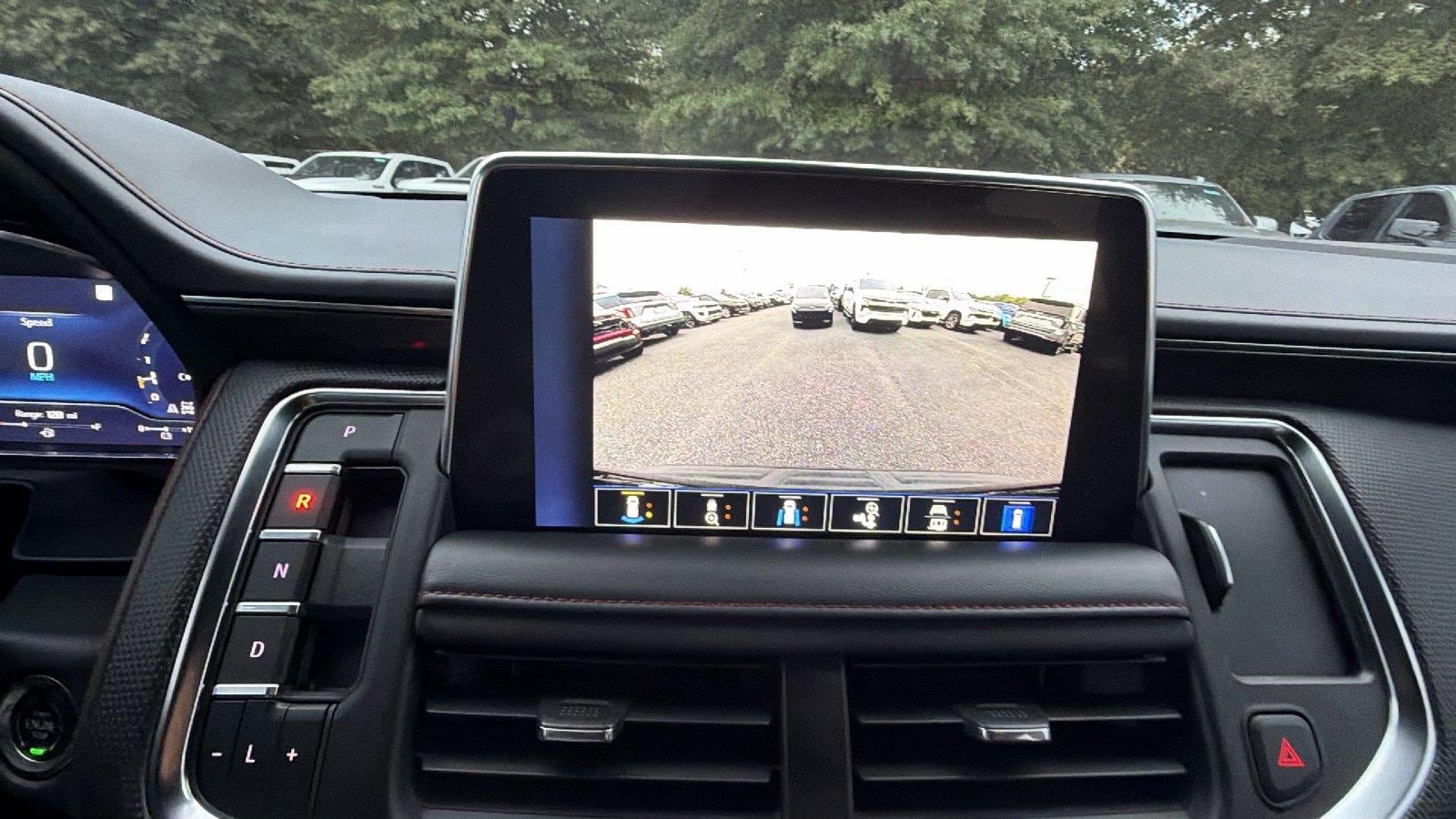 Used 2022 Chevrolet Tahoe RST w/ Luxury Package AWD/4WD image 38