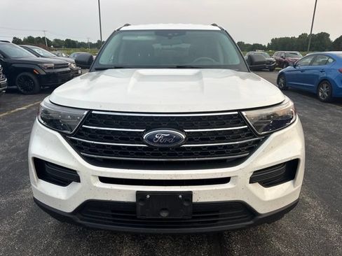 Used 2020 Ford Explorer XLT w/ Comfort Package AWD/4WD image 8