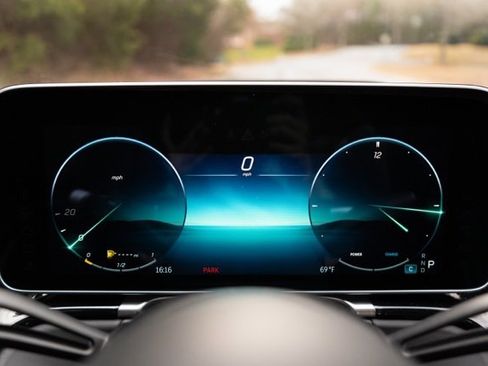 Used 2023 Mercedes-Benz Maybach S 580 4MATIC image 30