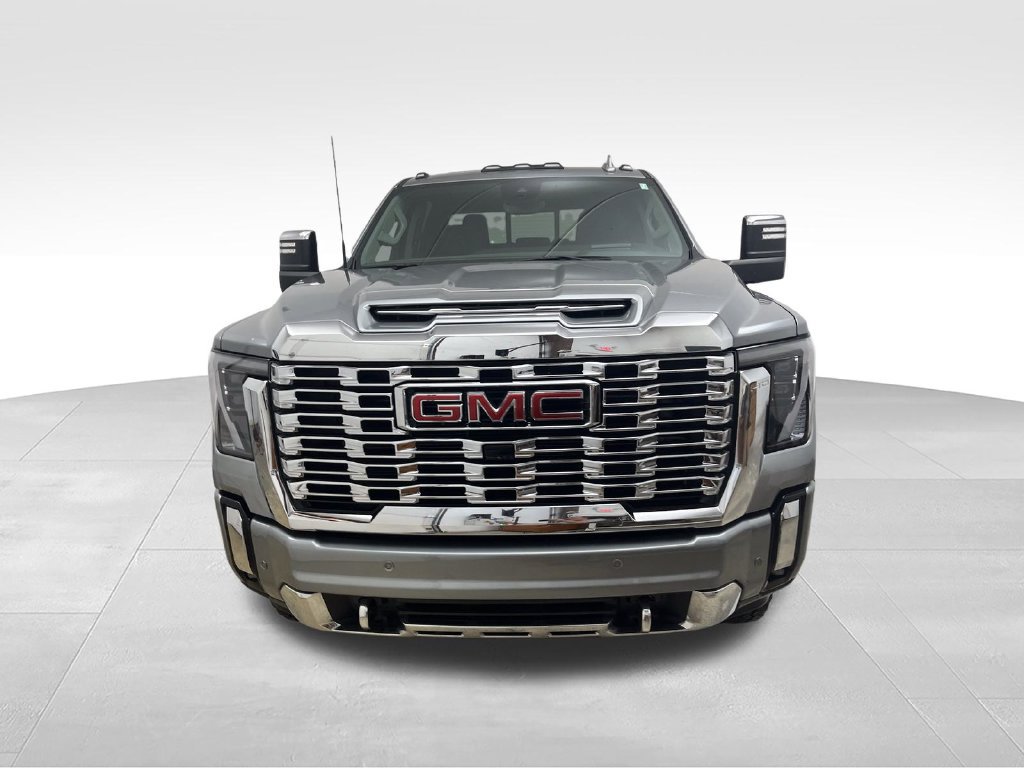 Used 2025 GMC Sierra 2500 Denali w/ Denali Reserve Package AWD/4WD image 8
