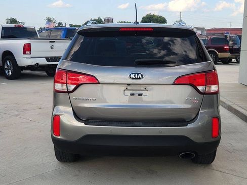 Used 2014 Kia Sorento EX w/ EX V6 Touring Package AWD/4WD image 5