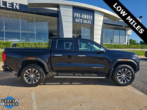Used 2025 GMC Canyon Denali AWD/4WD image 2