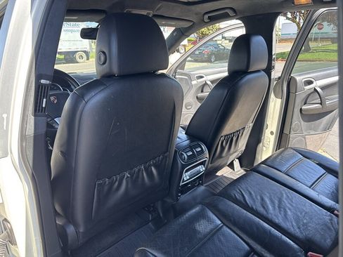 Used 2006 Porsche Cayenne Turbo S AWD/4WD image 27
