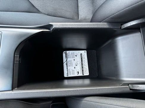 Certified 2019 Toyota Camry LE image 20