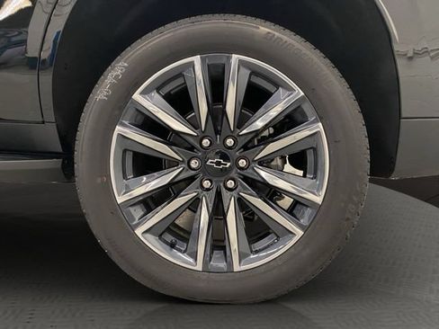 New 2026 Chevrolet Tahoe LS w/ LS Custom Edition AWD/4WD image 37