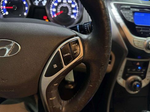 Used 2012 Hyundai Elantra Limited image 28