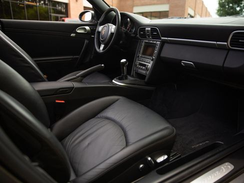 Used 2006 Porsche 911 Carrera 4S AWD/4WD image 33