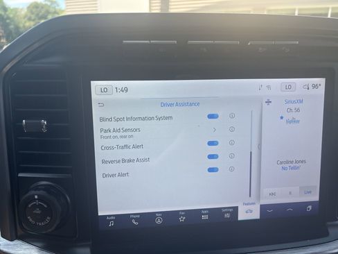 Used 2022 Ford F150 Lariat w/ Equipment Group 502A High image 19