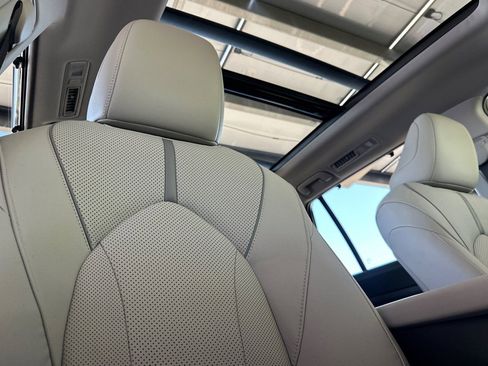 Certified 2025 Toyota Grand Highlander AWD image 22