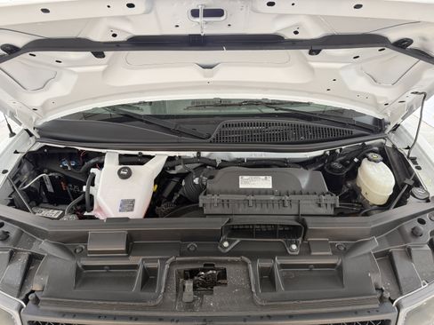 New 2025 Chevrolet Express 3500 w/ Driver Convenience Package image 7