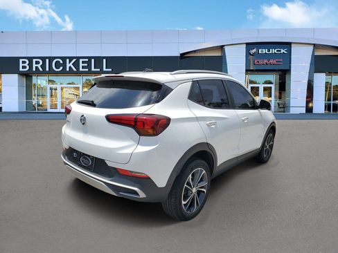 Used 2022 Buick Encore GX Select FWD image 3