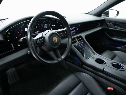 Certified 2022 Porsche Taycan 4 Cross Turismo image 4