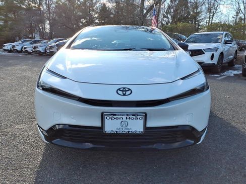 Used 2025 Toyota Prius AWD image 2