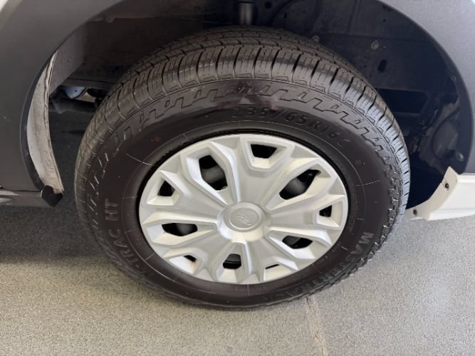 Used 2023 Ford Transit 350 XLT RWD image 9