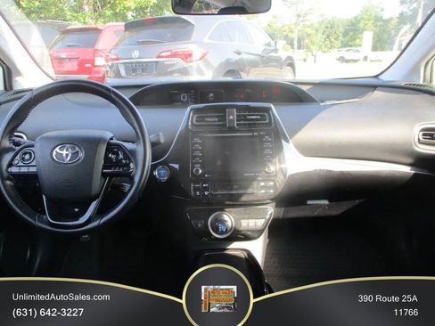 Used 2021 Toyota Prius Prime LE FWD image 9