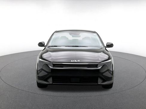 Used 2026 Kia K4 FWD image 2