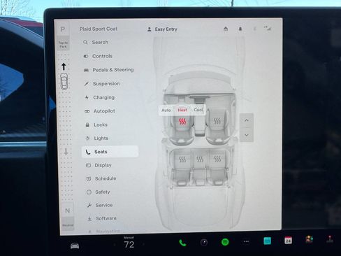 Used 2021 Tesla Model S Plaid image 24