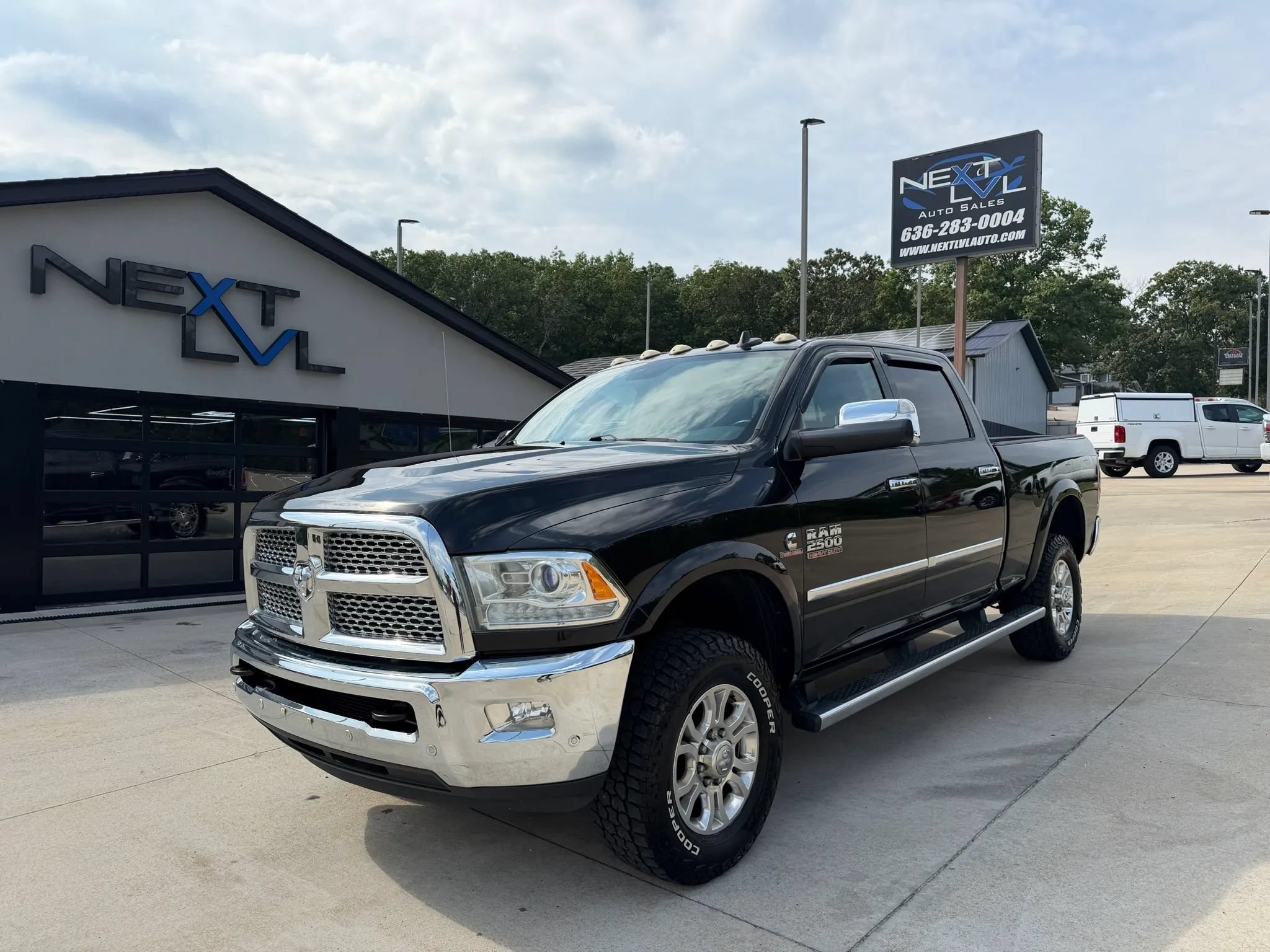 Used 2017 RAM 2500 Laramie w/ Snow Chief Group AWD/4WD image 5