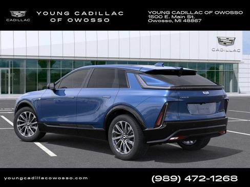 New 2027 Cadillac Lyriq Sport w/ LPO, Floor Liner Package AWD/4WD image 3