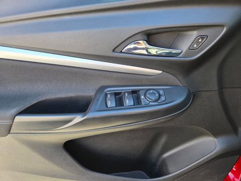 Used 2023 Chevrolet Bolt EUV LT w/ Driver Confidence Package image 22