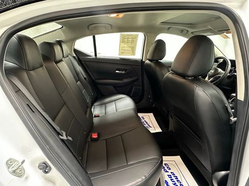 Used 2024 Nissan Sentra SR w/ SR Premium Package image 24