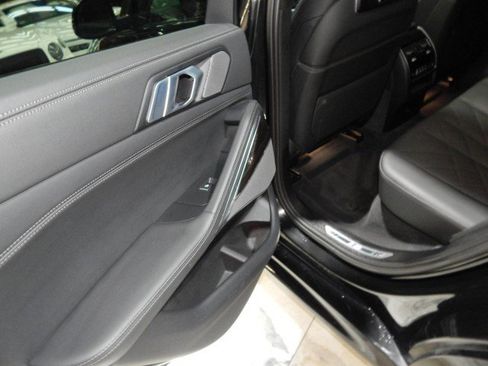 Used 2025 BMW X6 xDrive40i image 38