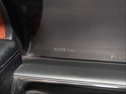 Used 2021 Lincoln Nautilus Reserve AWD/4WD image 3