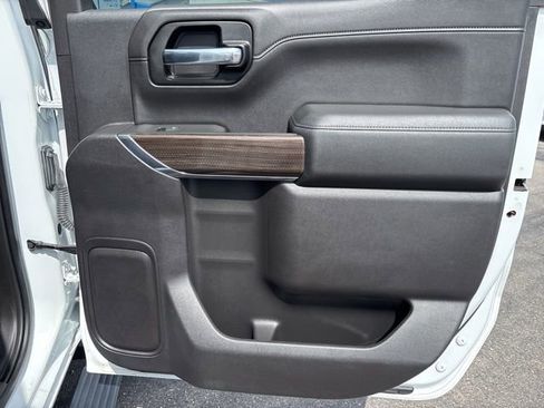 Used 2020 Chevrolet Silverado 1500 RST w/ All-Star Edition image 15