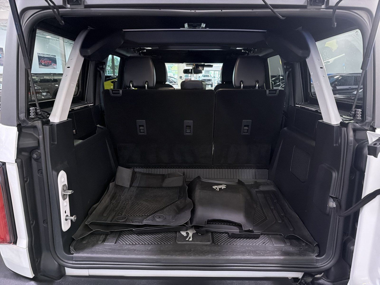 Used 2025 Ford Bronco Outer Banks w/ Sasquatch Package AWD/4WD image 28