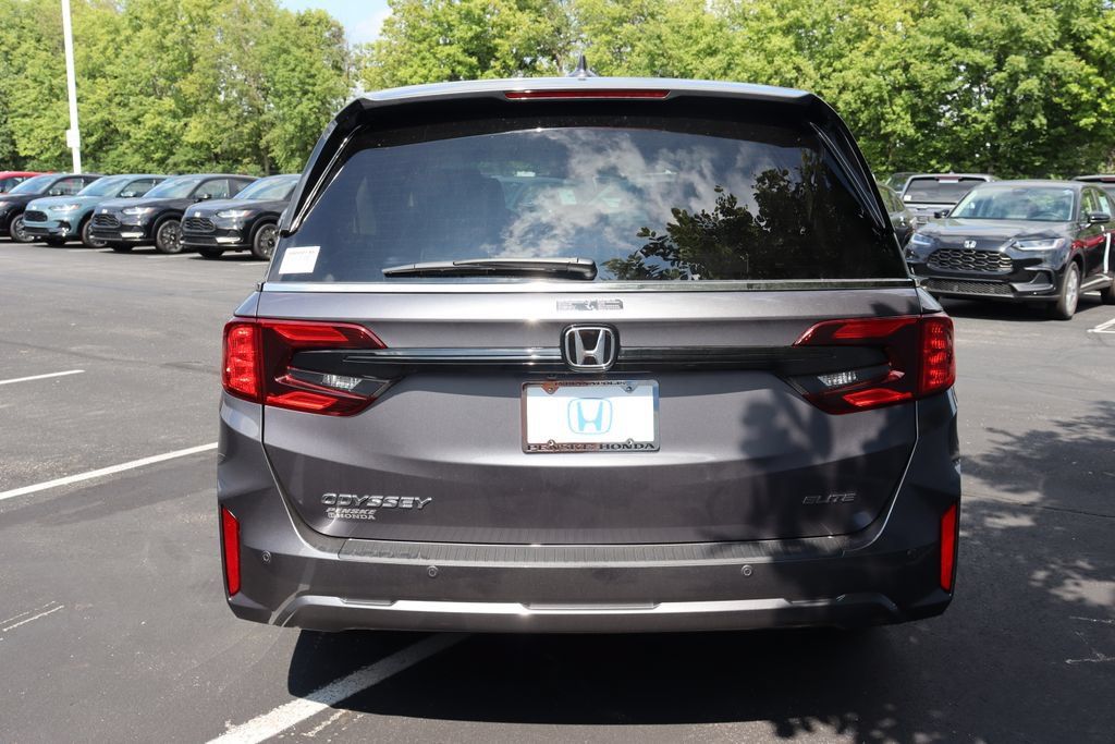 Certified 2026 Honda Odyssey Elite image 4