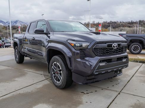 Certified 2024 Toyota Tacoma TRD Sport image 2