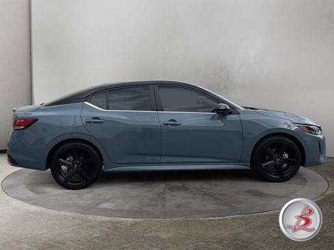 Used 2021 Nissan Sentra SR FWD image 8