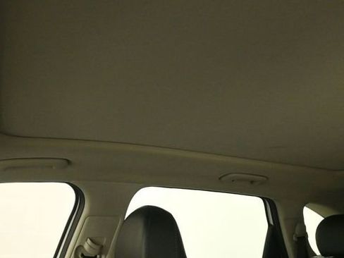 Used 2022 Kia Sorento S w/ Panoramic Sunroof Package FWD image 22