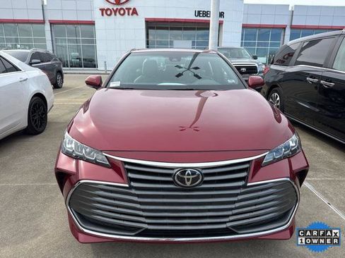 Certified 2020 Toyota Avalon XLE w/ Moonroof Package image 13
