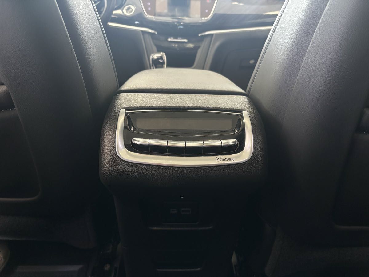 Used 2021 Cadillac XT6 Premium Luxury AWD/4WD image 45