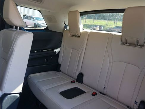 Used 2023 INFINITI QX60 Luxe w/ Cargo Package image 16