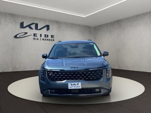 New 2027 Kia Carnival SX w/ Dark Edition Package FWD image 11