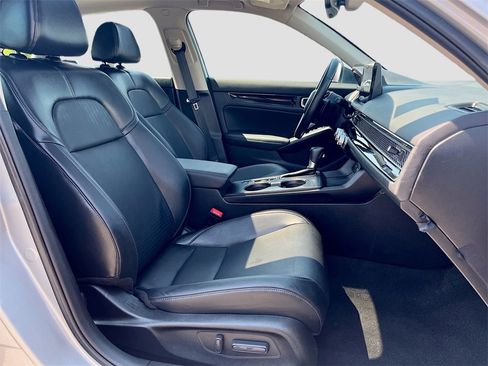 Used 2023 Honda Civic Touring image 29
