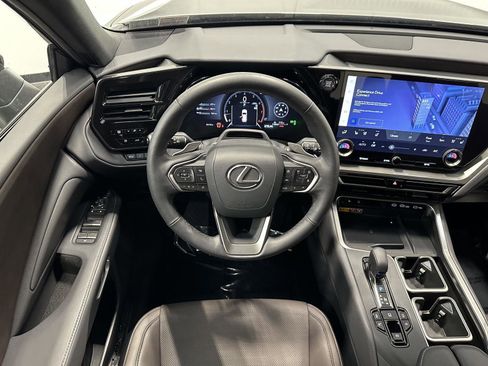 Used 2024 Lexus TX 350 AWD w/ Captains Chair Package image 21