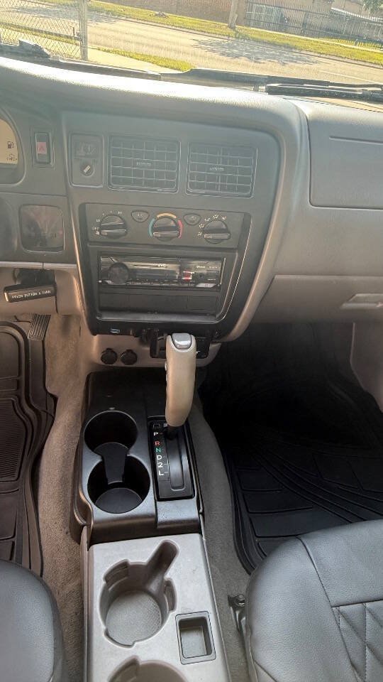 Used 2003 Toyota Tacoma PreRunner RWD image 29