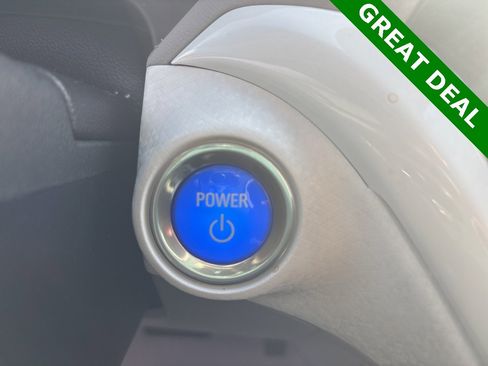 Used 2019 Chevrolet Bolt Premier w/ Infotainment Package image 26