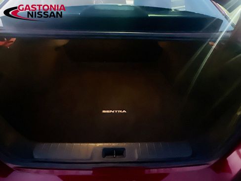 Used 2020 Nissan Sentra SV image 33