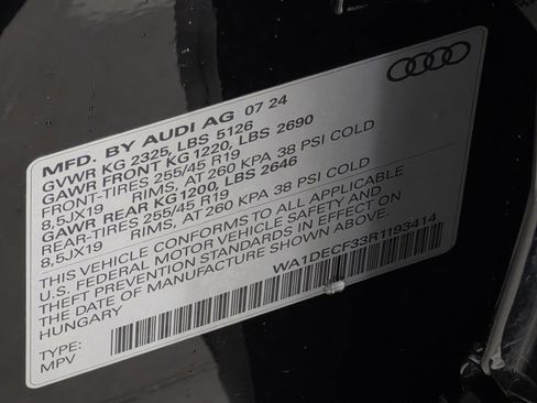 Used 2024 Audi Q3 2.0T Premium image 35