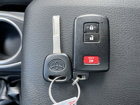 Used 2023 Toyota Tacoma TRD Sport image 30