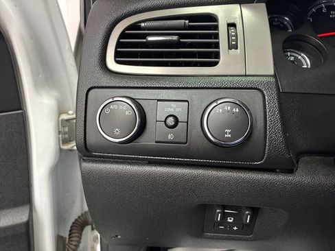 Used 2013 Chevrolet Silverado 2500 LTZ w/ LTZ Plus Package AWD/4WD image 11