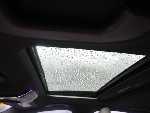 Used 2024 Mercedes-Benz C 300 Sedan image 20